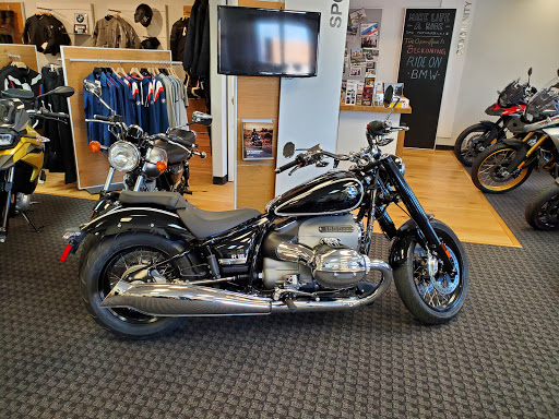 BMW Motorcycle Dealer «Engle Motors», reviews and photos, 6633 E Truman Rd, Kansas City, MO 64126, USA