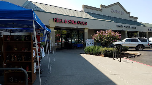 Heel & Sole Shoes, 708 Mangrove Ave, Chico, CA 95926, USA, 