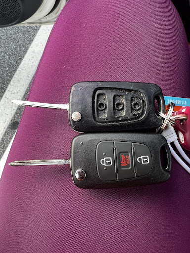 Key Duplication Service «Car Keys Express», reviews and photos, 828 E Market St, Louisville, KY 40206, USA