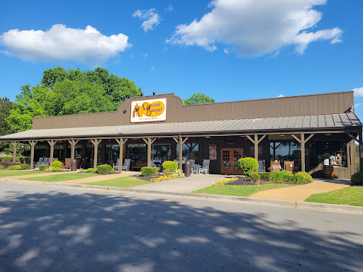 American Restaurant «Cracker Barrel Old Country Store», reviews and photos, Celebration Dr, Suwanee, GA 30024, USA