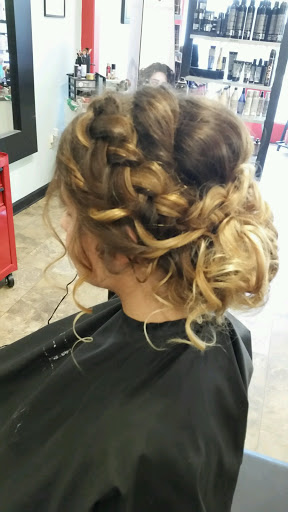 Beauty Salon «Mint Salon And Spa», reviews and photos, 531 North St, Jim Thorpe, PA 18229, USA