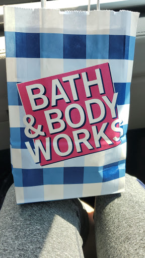 Beauty Supply Store «Bath & Body Works», reviews and photos, 2200 Tanger Blvd, Gonzales, LA 70737, USA