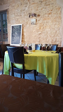 Atmosphère du Restaurant français Restaurant Les Marronniers d'Arc sur Tille - n°17