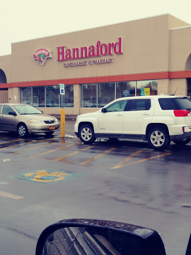 Grocery Store «Hannaford Supermarket», reviews and photos, 1122 Mohawk St, Utica, NY 13501, USA
