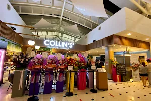 COLLIN'S® Jurong Point image