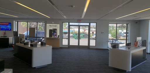 Cell Phone Store «Verizon Authorized Retailer, TCC», reviews and photos, 280 Valley Mall Pkwy, East Wenatchee, WA 98802, USA
