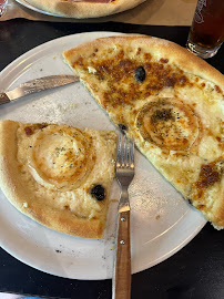 Plats et boissons du Pizzeria La Chèvre à Samoëns - n°3