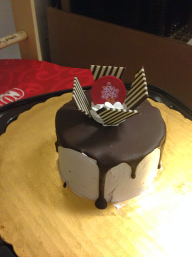 Ice Cream Shop «Cold Stone Creamery», reviews and photos, 2037 W Ridge Rd, Rochester, NY 14626, USA