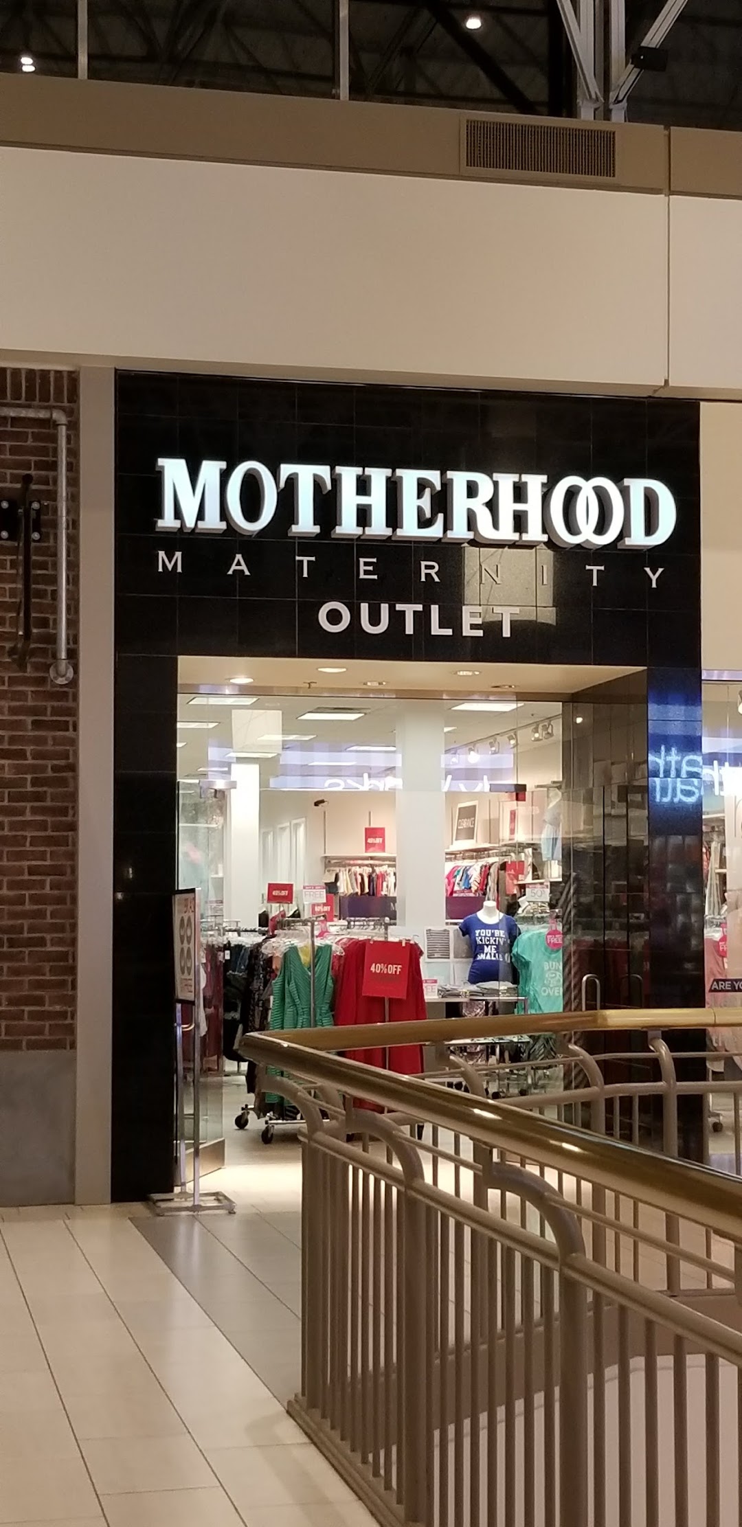 Motherhood Maternity Outlet