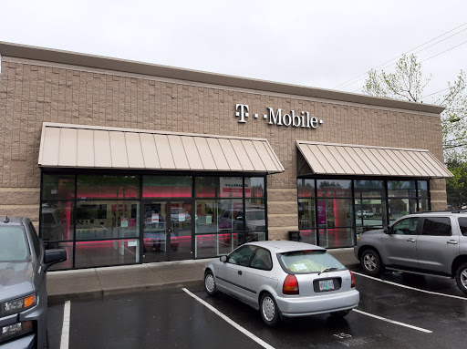 Cell Phone Store «T-Mobile», reviews and photos, 457 NW Burnside Rd, Gresham, OR 97030, USA