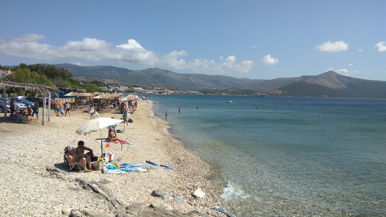 Foto di Aria beach con una superficie del piccoli ciottoli beige