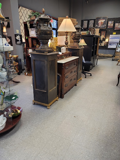 Furniture Store «Church Ladies Furniture Consignment», reviews and photos, 3570 Buford Hwy #204, Duluth, GA 30096, USA