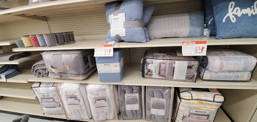 Discount Store «Big Lots», reviews and photos, 50700 Gratiot Ave, Chesterfield, MI 48051, USA