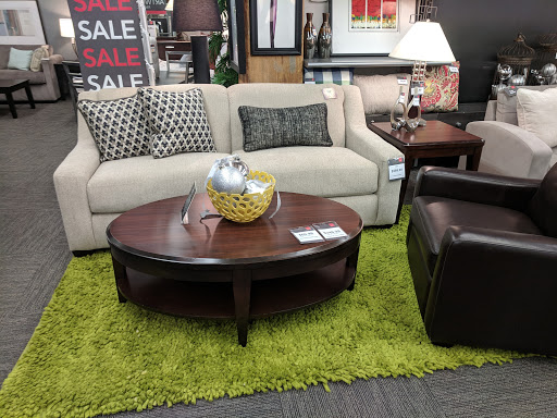 Furniture Rental Service «CORT Furniture Rental & Clearance Center», reviews and photos, 540 N Lake Shore Dr, Chicago, IL 60611, USA