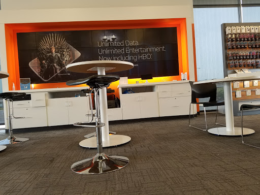 Cell Phone Store «AT&T Authorized Retailer», reviews and photos, 1435 W Lake St, Addison, IL 60101, USA