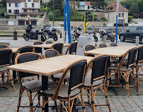 Atmosphère du Restaurant La Marina à Port-en-Bessin-Huppain - n°11