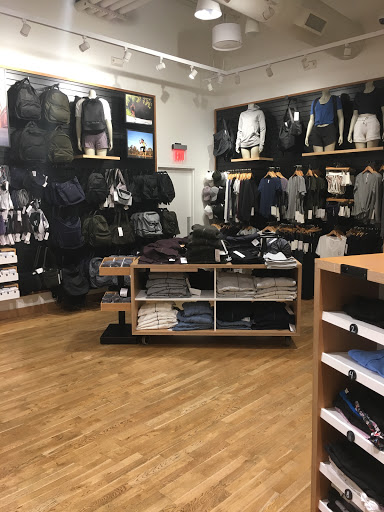 Sportswear Store «lululemon», reviews and photos, 334 Santana Row #1035, San Jose, CA 95128, USA