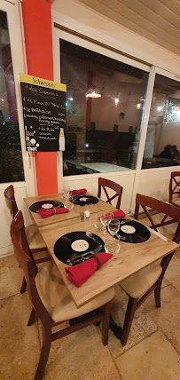 Atmosphère du Restaurant français Le Mas à Belberaud - n°5