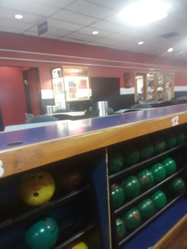 Bowling Alley «AMF Gulf Gate Lanes», reviews and photos, 7221 S Tamiami Trail, Sarasota, FL 34231, USA