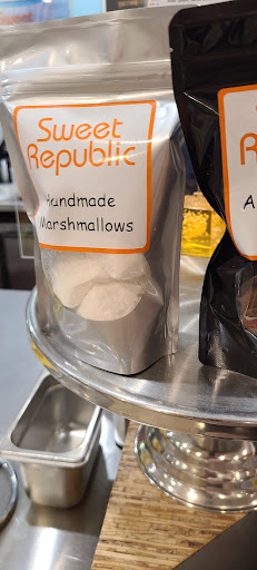 Ice Cream Shop «Sweet Republic», reviews and photos, 9160 E Shea Blvd #105, Scottsdale, AZ 85260, USA