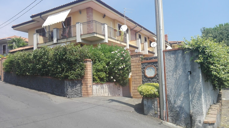 Extérieur Chambre d'hôtes B&B La Meridiana - Albergo hotel dove dormire vicino Etna 95019 Zafferana Etnea