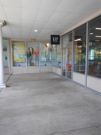 Clothing Store «Gap Outlet», reviews and photos, 1000 PA-611, Tannersville, PA 18372, USA