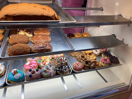 Donut Shop «Luvn Donuts», reviews and photos, 1421 W MacArthur Blvd # D, Santa Ana, CA 92704, USA