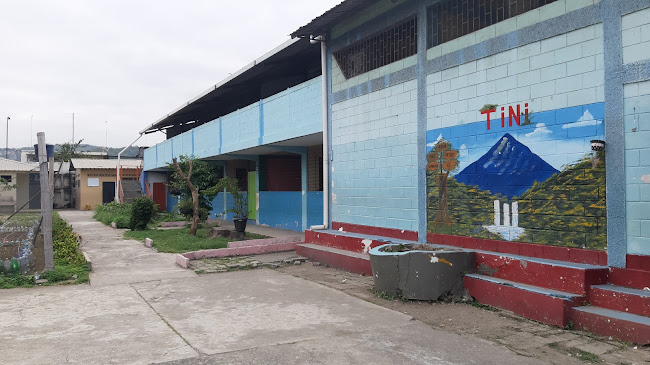 Opinii despre Unidad Educativa Estero Salado Fe y Alegría în Guayaquil - Escuela