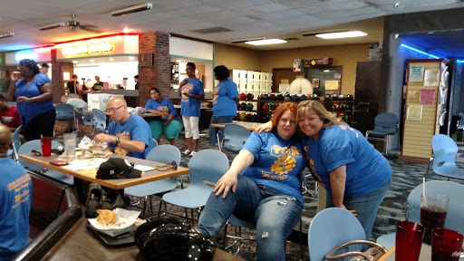 Bowling Alley «Plaza Lanes», reviews and photos, 2701 Douglas Ave, Des Moines, IA 50310, USA