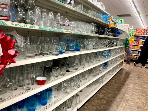 Dollar Store «Dollar Tree», reviews and photos, 1175 N Colony Rd, Wallingford, CT 06492, USA