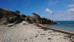 Photo de Baradal beach situé dans une zone naturelle