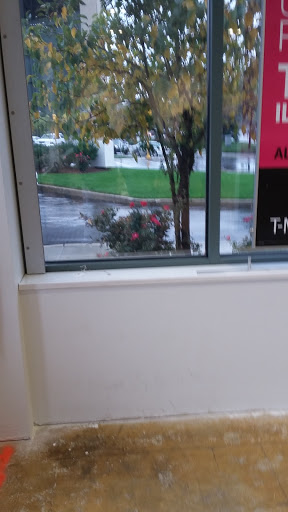 Cell Phone Store «T-Mobile», reviews and photos, 3 Everett St, Revere, MA 02151, USA