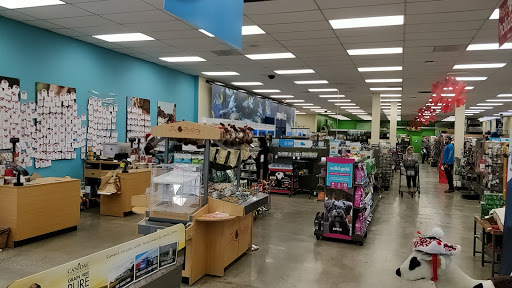 Pet Supply Store «Petco Animal Supplies», reviews and photos, 12800 Ventura Blvd, Studio City, CA 91604, USA