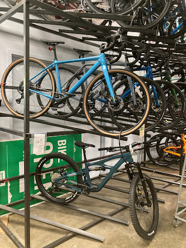 Sporting Goods Store «Sports Basement Sunnyvale», reviews and photos, 1177 Kern Ave, Sunnyvale, CA 94085, USA