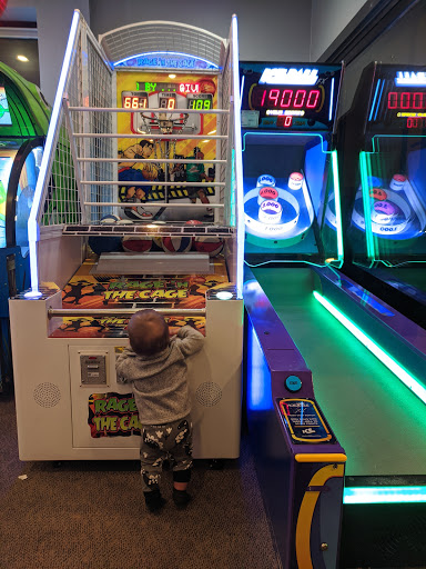 Pizza Restaurant «Round Table Pizza», reviews and photos, 5500 Olympic Dr NW, Gig Harbor, WA 98335, USA