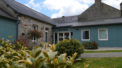 Mairie de Saint-Cyr-en-Pail à Saint-Cyr-en-Pail