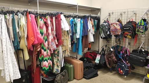 Thrift Store «Goodwill Store & Donation Center», reviews and photos, 1551 N Dryden Ave, Arlington Heights, IL 60004, USA