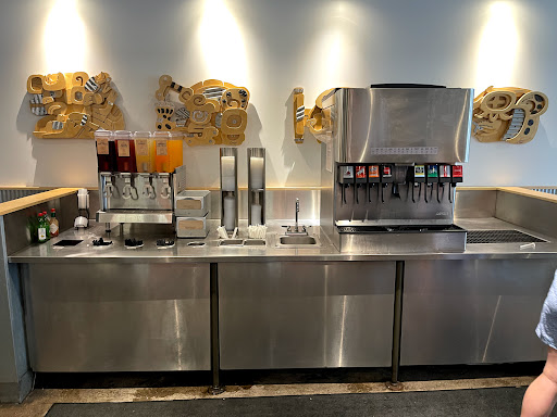 Mexican Restaurant «Chipotle Mexican Grill», reviews and photos, 201 S Clinton St #112, Iowa City, IA 52240, USA