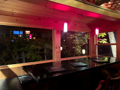 Restaurant «Matterhorn Restaurant», reviews and photos, 4969 Mountain Rd, Stowe, VT 05672, USA