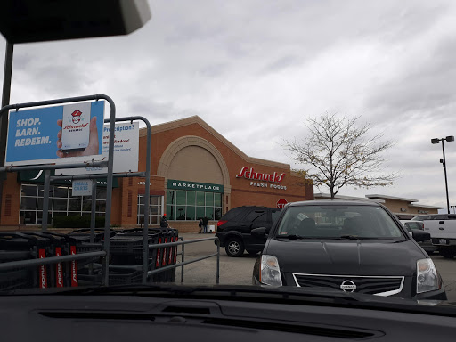 Grocery Store «Schnucks», reviews and photos, 975 S Annie Glidden Rd, DeKalb, IL 60115, USA