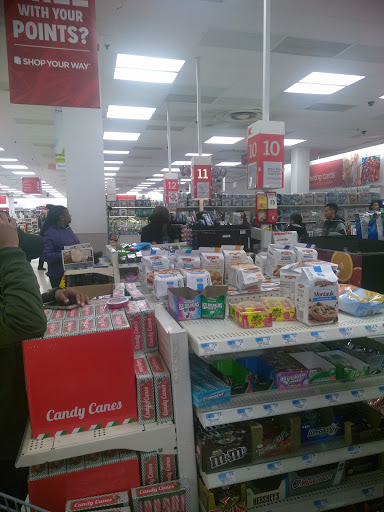 Shopping Mall «Five Towns Shopping Center», reviews and photos, 253-01 Rockaway Blvd, Rosedale, NY 11422, USA