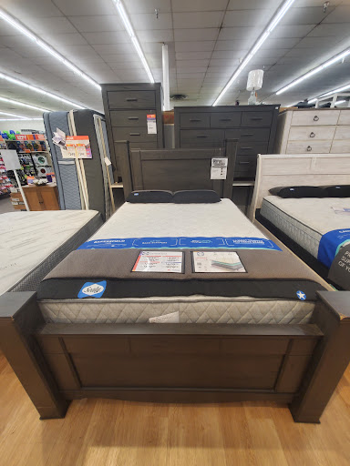 Discount Store «Big Lots», reviews and photos, 13970 N Cleveland Ave, Fort Myers, FL 33903, USA