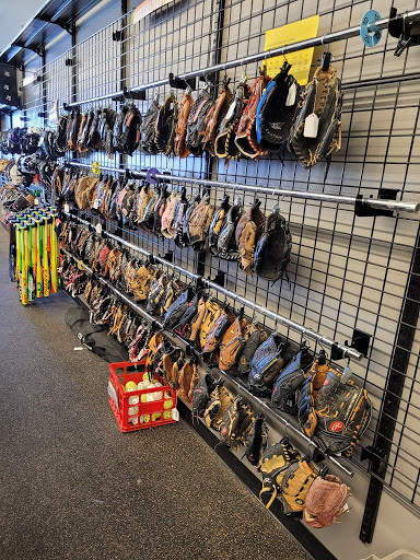 Sporting Goods Store «Play It Again Sports», reviews and photos, 1213 W 14 Mile Rd, Clawson, MI 48017, USA