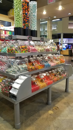 Shopping Mall «Valley River Center», reviews and photos, 293 Valley River Center, Eugene, OR 97401, USA