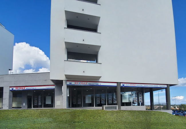 RE/MAX Magistral 5