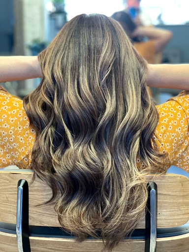 Beauty Salon «Rudy Del Cid Beauty Salon», reviews and photos, 7251 Owensmouth Ave, Canoga Park, CA 91303, USA