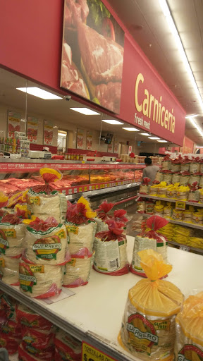 Grocery Store «El Super», reviews and photos, 450 Long Beach Blvd, Long Beach, CA 90802, USA