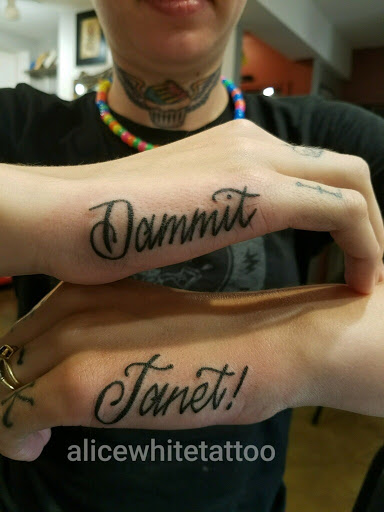 Tattoo Shop «Coastline Tattoo Studio - Provincetown», reviews and photos, 290A Commercial St, Provincetown, MA 02657, USA