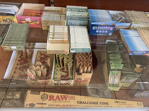 Tobacco Shop «Smoke Shop Cigar & Vap», reviews and photos, 18230 Prairie Ave, Torrance, CA 90504, USA