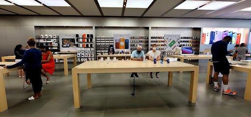 Computer Store «Apple Towson Town Center», reviews and photos, 825 Dulaney Valley Rd, Towson, MD 21204, USA